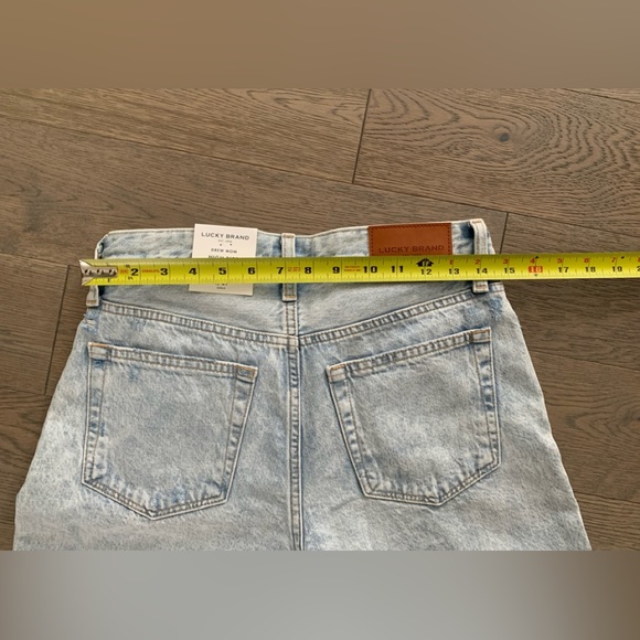Lucky Brand High Rise Taper Jeans - Picture 3 of 7